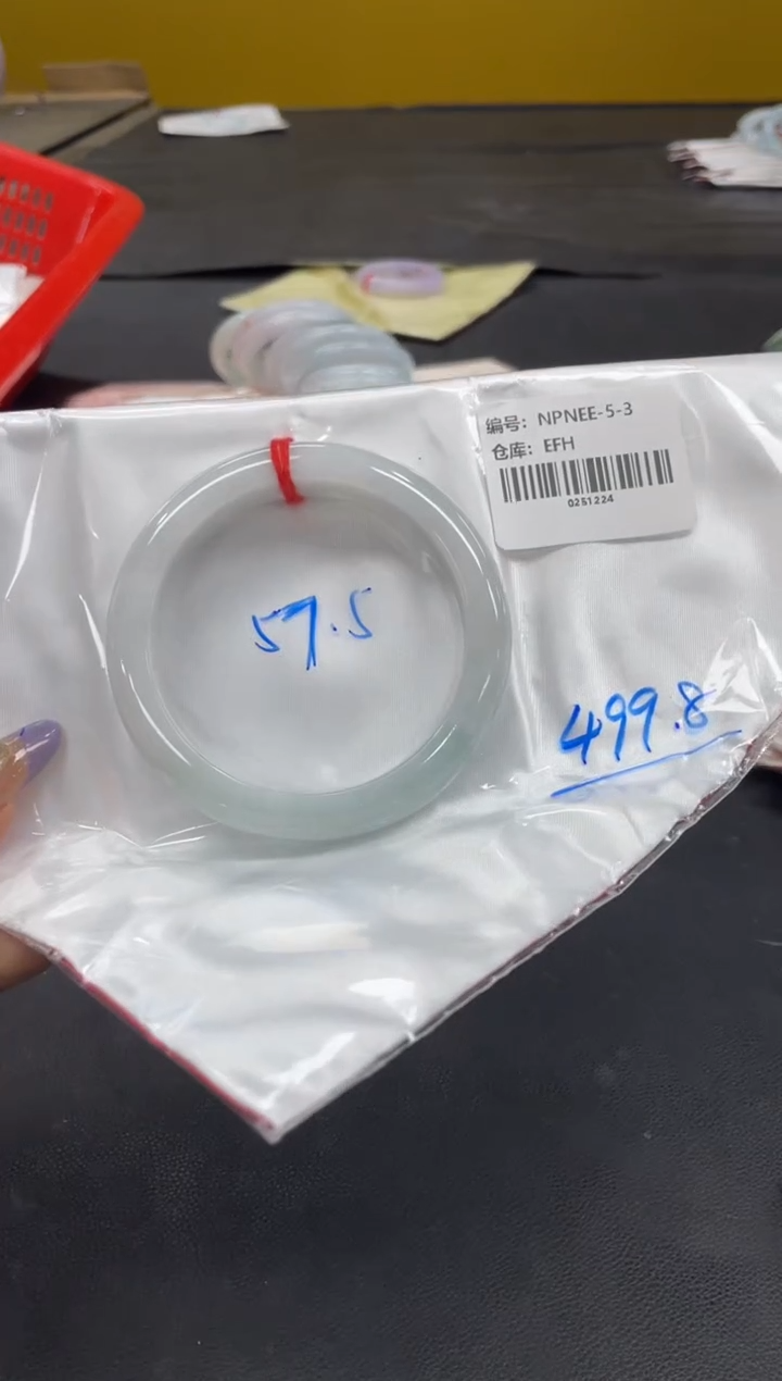 未镶嵌手镯翡翠翡翠手镯