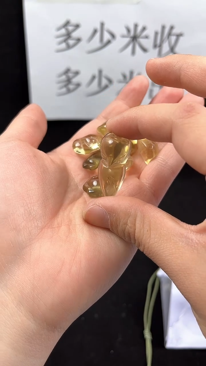 【闪购商品】水晶颈饰未镶嵌小狐狸吊坠打孔配绳