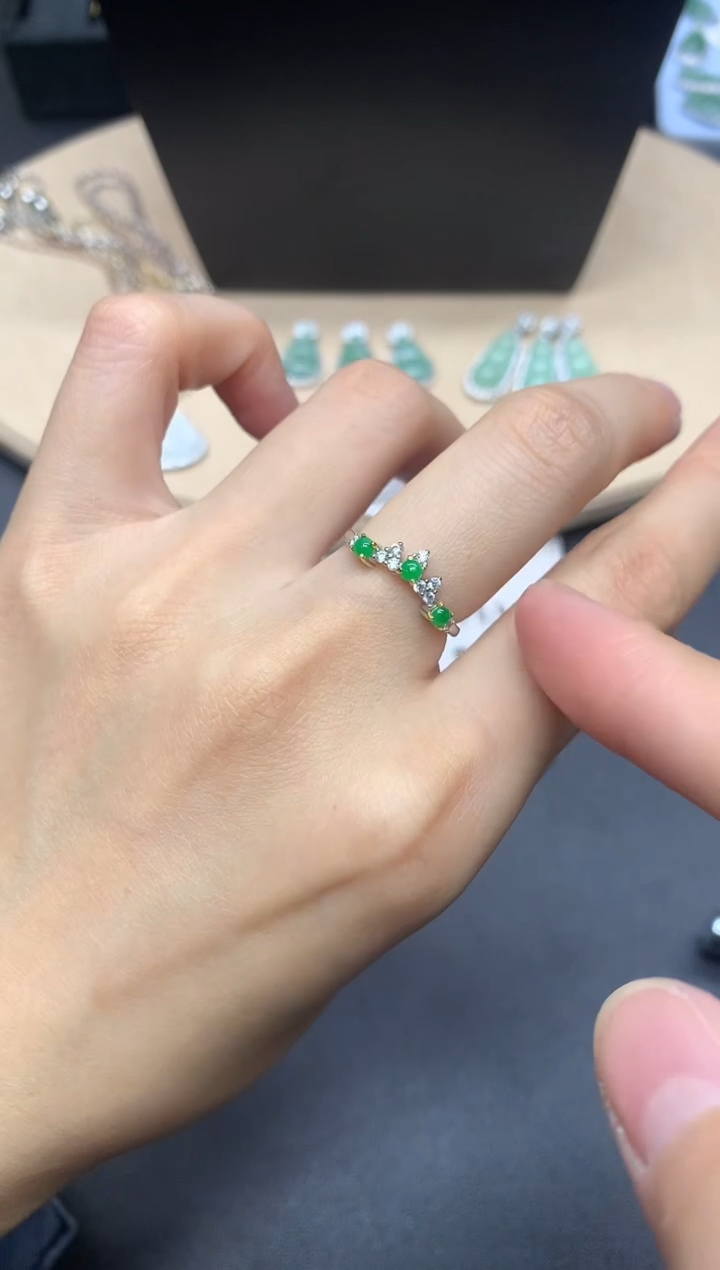 【闪购商品】翡翠戒指银S925镶嵌蛋面【无服务费】