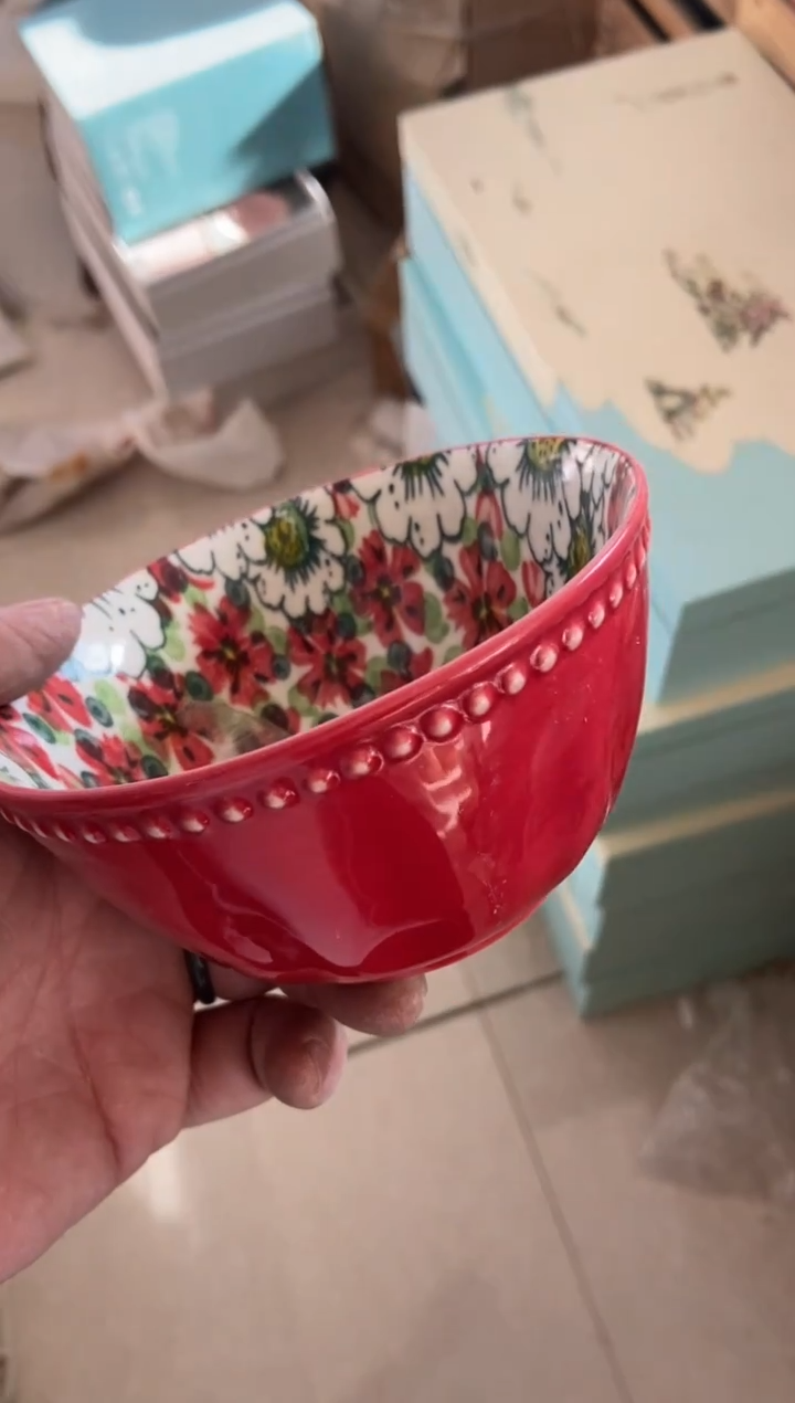 无运费险有瑕疵的摄影的产品有使用过的痕迹有点脏介意勿拍