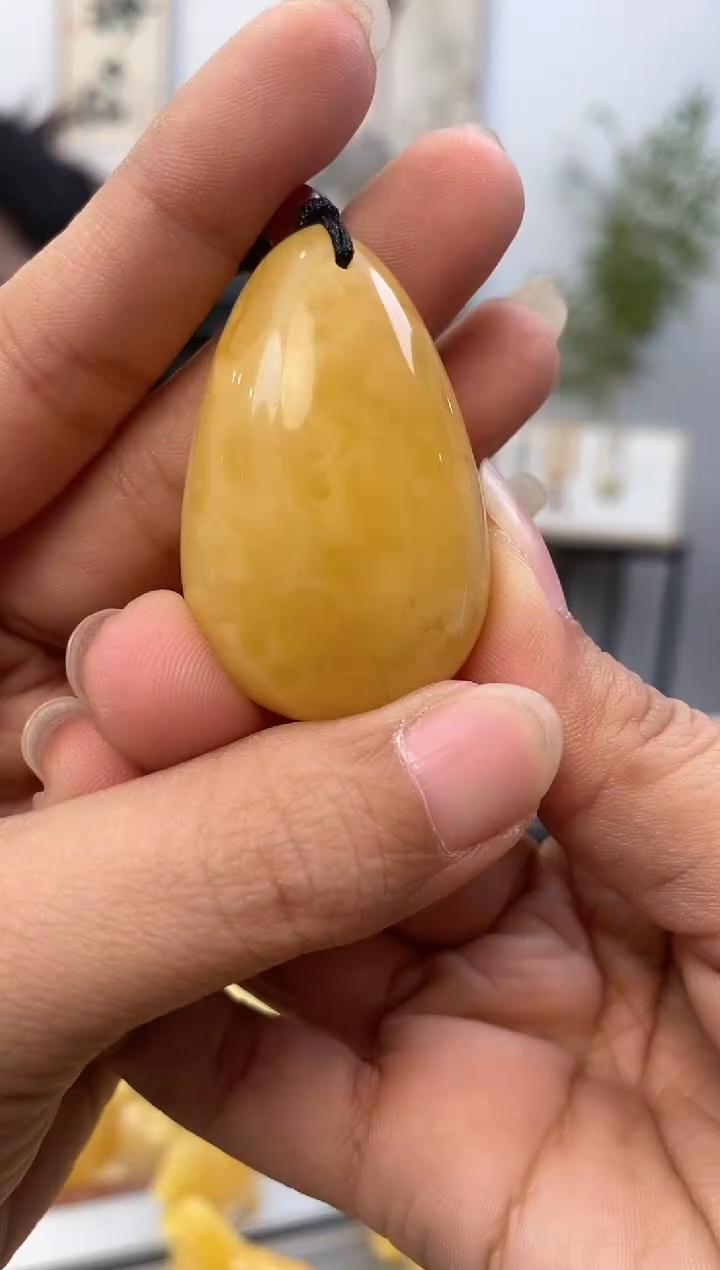 【闪购商品】蜜蜡裸石未镶嵌天然琥珀蜜蜡水滴