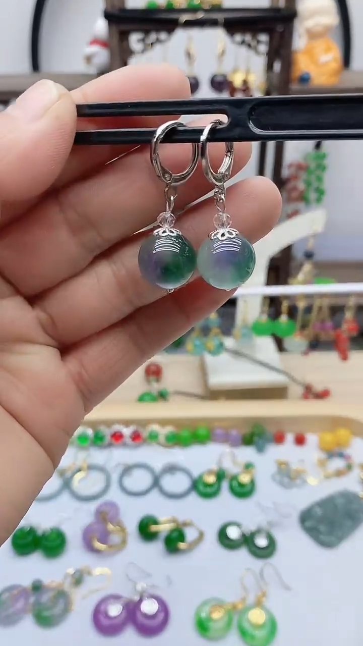 未镶嵌石英质玉（天山翠）耳饰137