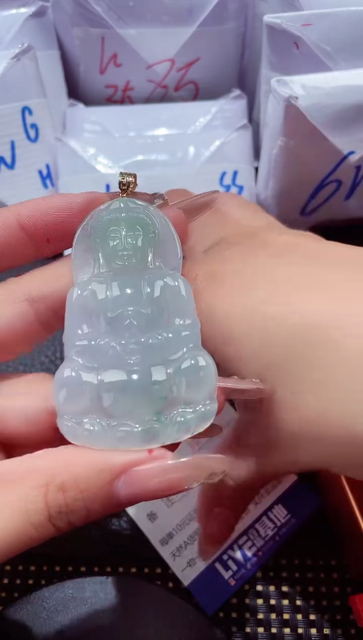 颈饰18K金镶嵌翡翠160