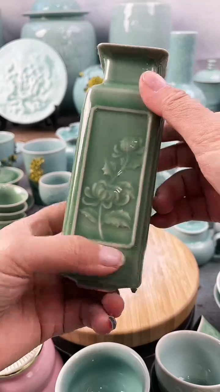 【闪购商品】特价 微瑕 慧仙青瓷