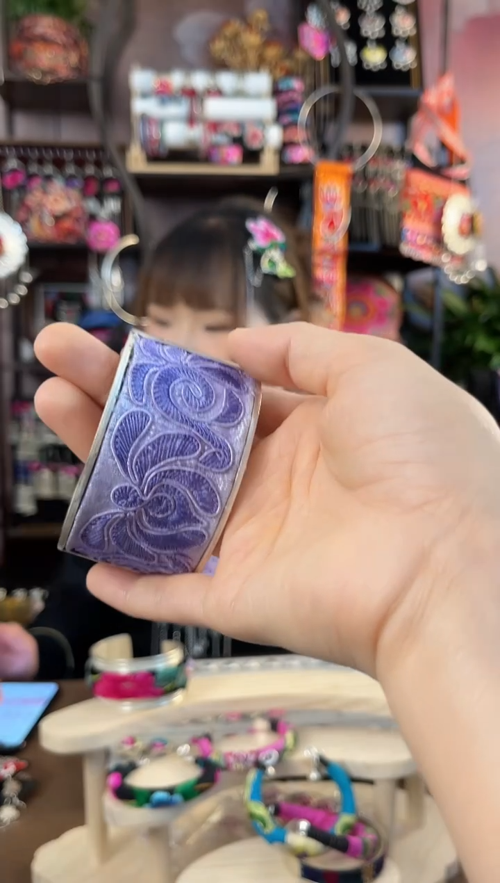 织绣粘**困 民族风手工非遗老绣饰品179