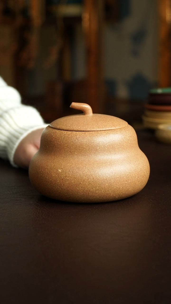 茶杯紫砂22号  微瑕特价茶叶罐颜色深 宜兴紫砂原矿作品