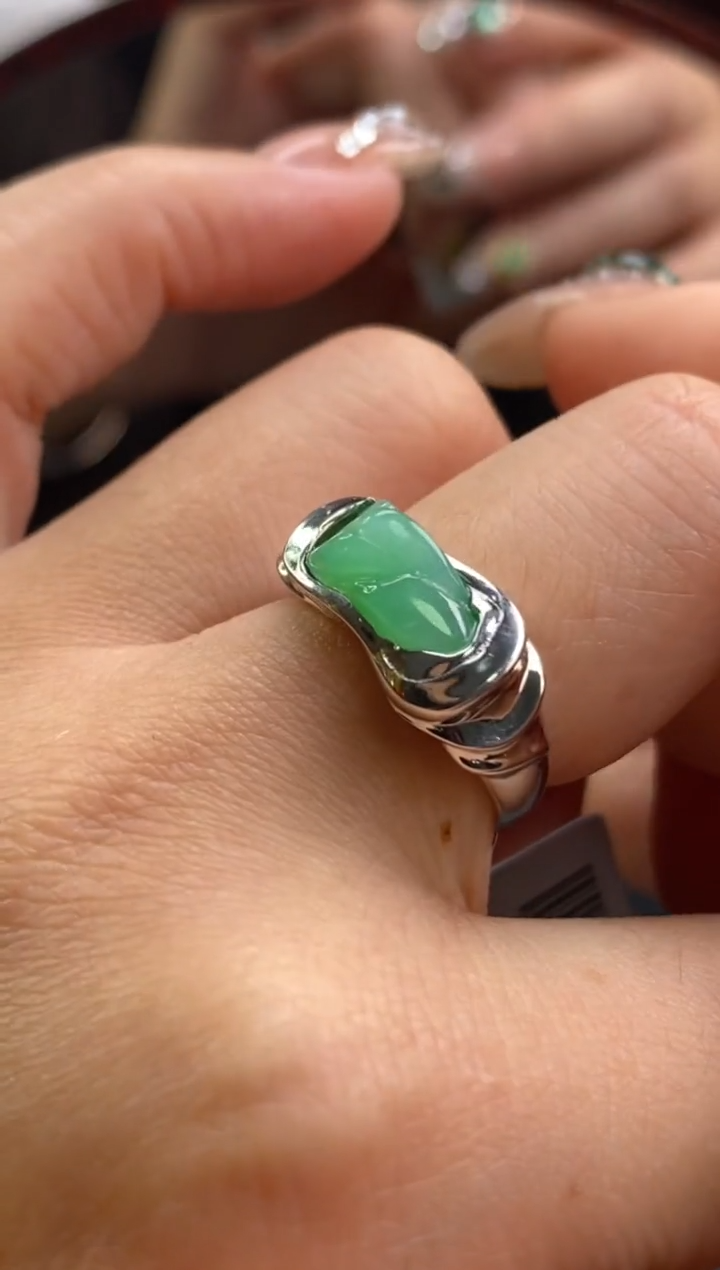 颈饰银S925镶嵌翡翠净货17717