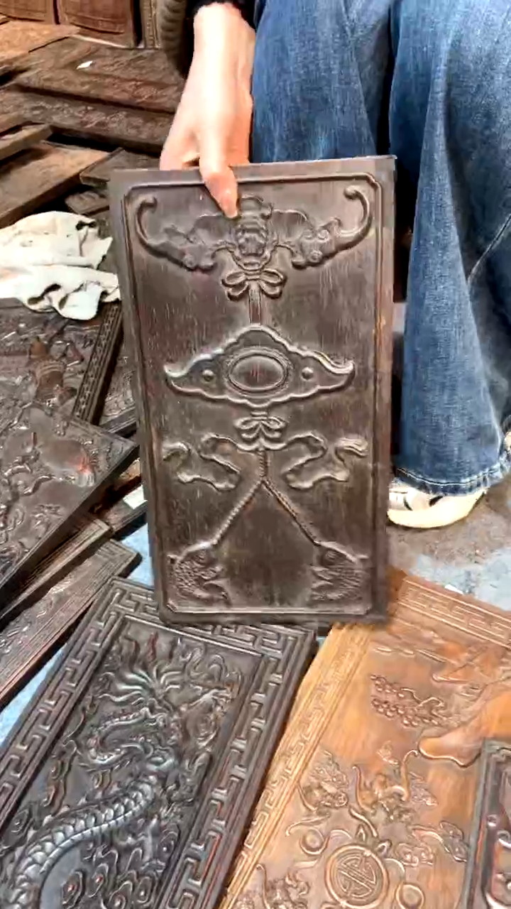 【闪购商品】木A紫檀雕刻一物一拍以直播间为准