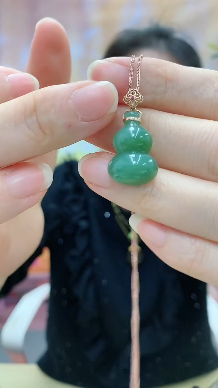 【闪购商品】和田玉吊坠(不含链)18K金镶嵌dd@@碧玉千层猫眼3917