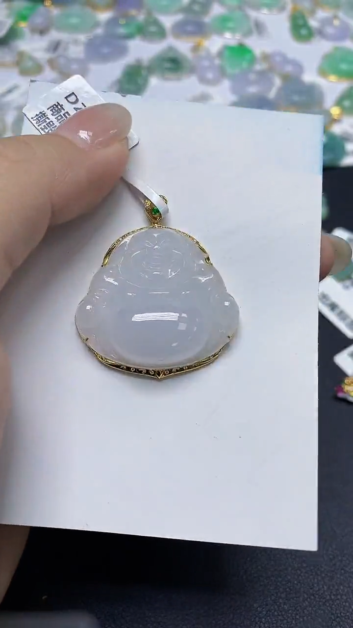 翡翠18K金镶嵌颈饰天然缅甸翡翠A货