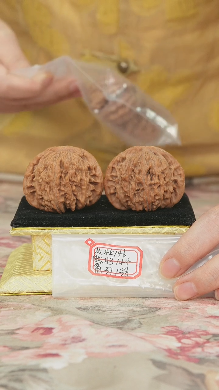 把件文玩核桃一代楼有修