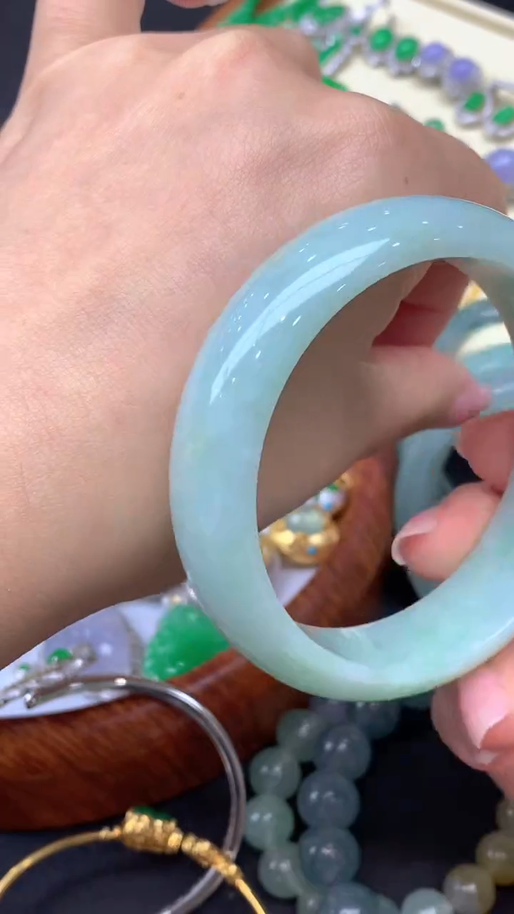 【闪购商品】翡翠手镯未镶嵌10-天然翡翠