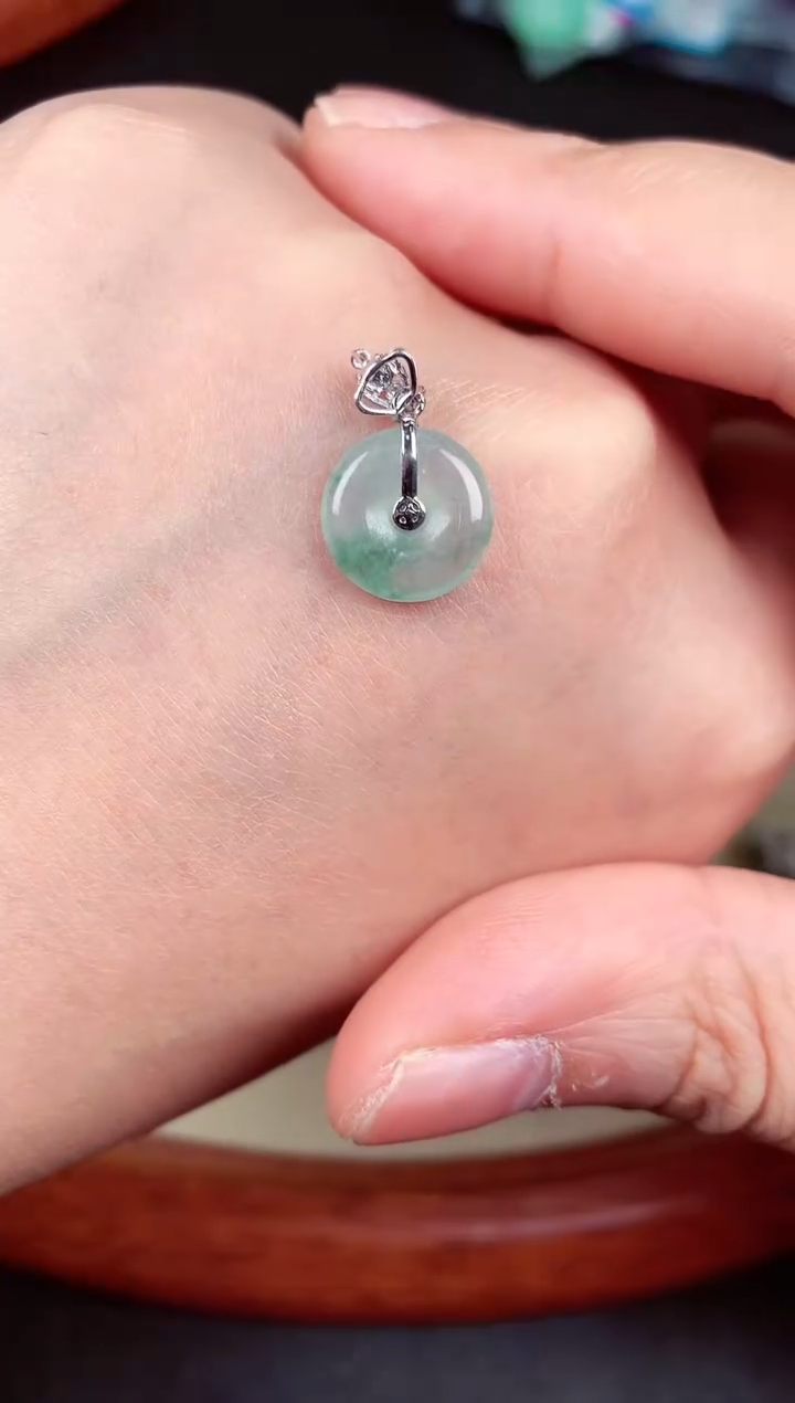 【闪购商品】翡翠吊坠(不含链)未镶嵌天然缅甸A货翡翠