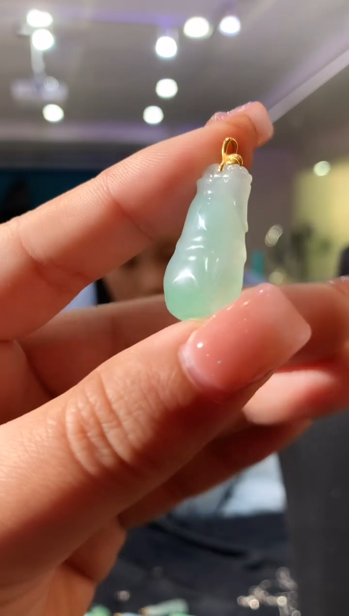 【闪购商品】翡翠吊坠(不含链)18K金镶嵌134zfp翡翠时尚