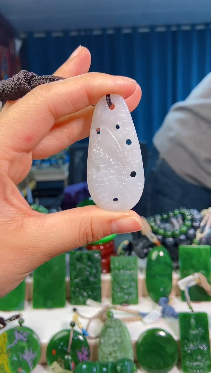 【闪购商品】和田玉挂件未镶嵌1