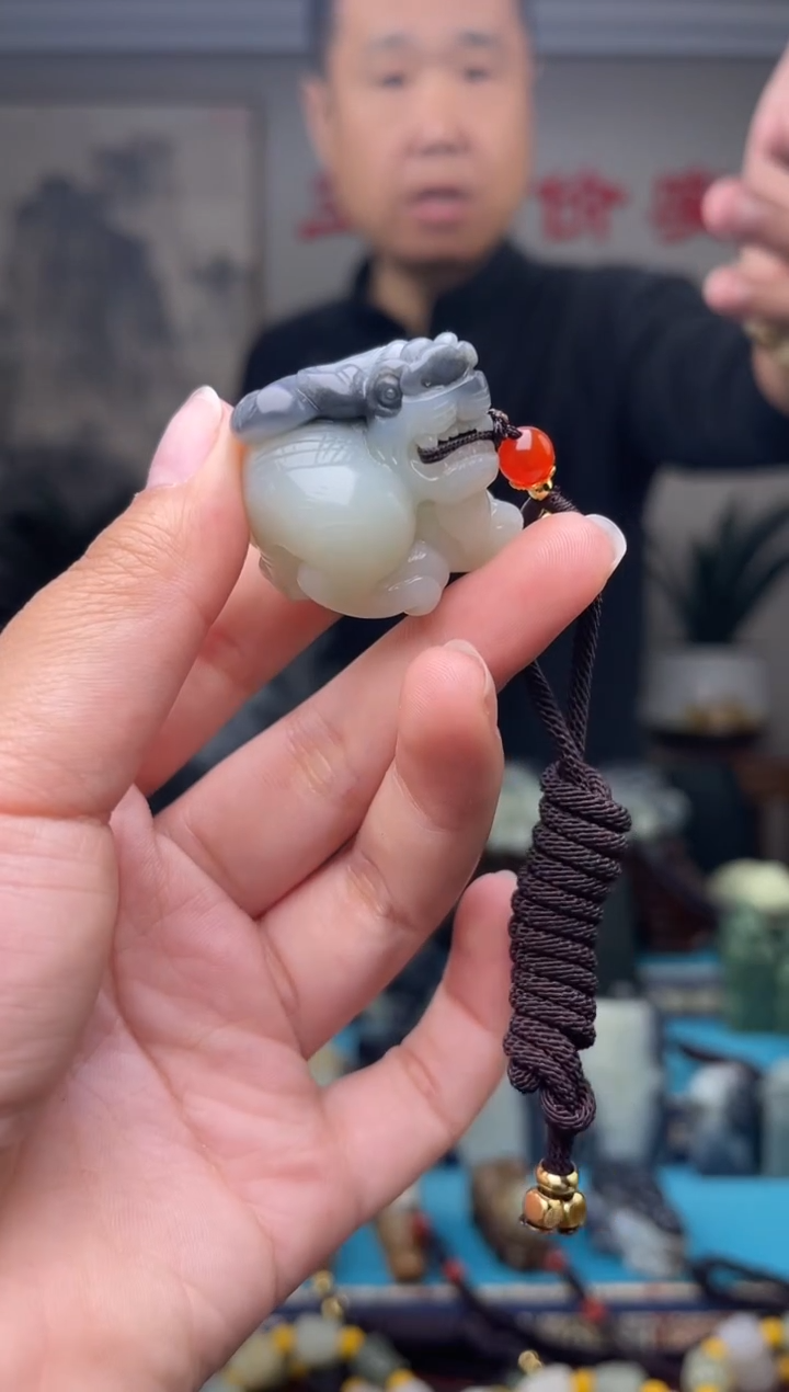 未镶嵌和田玉挂件1