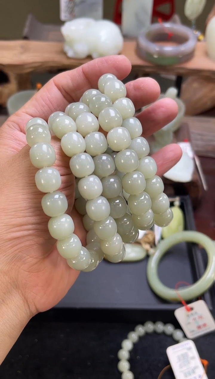 【闪购商品】和田玉未镶嵌手串卡12且末青白老型 多样性发一