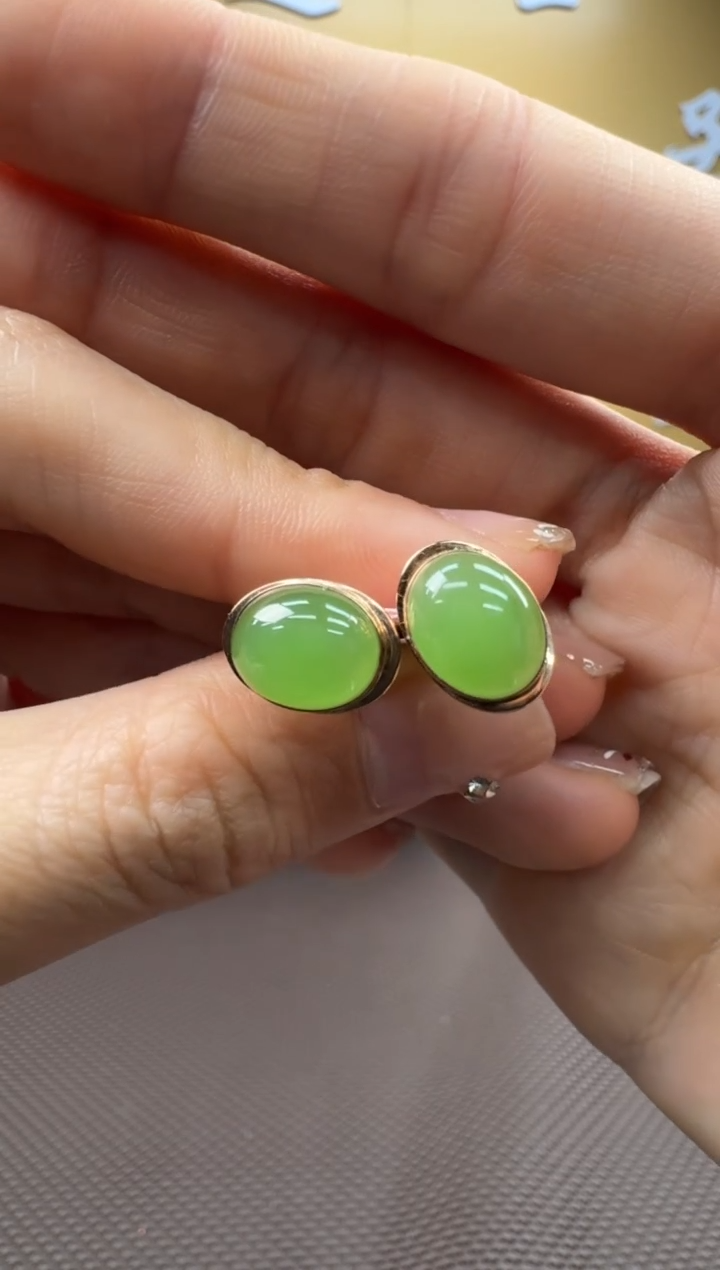 【闪购商品】和田玉耳饰18K金镶嵌一对