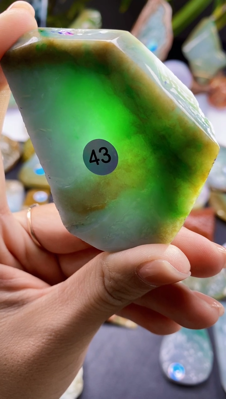 【闪购商品】定制翡翠未镶嵌翡翠