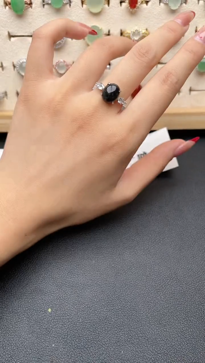 【闪购商品】翡翠戒指银S925镶嵌一物一证一礼盒