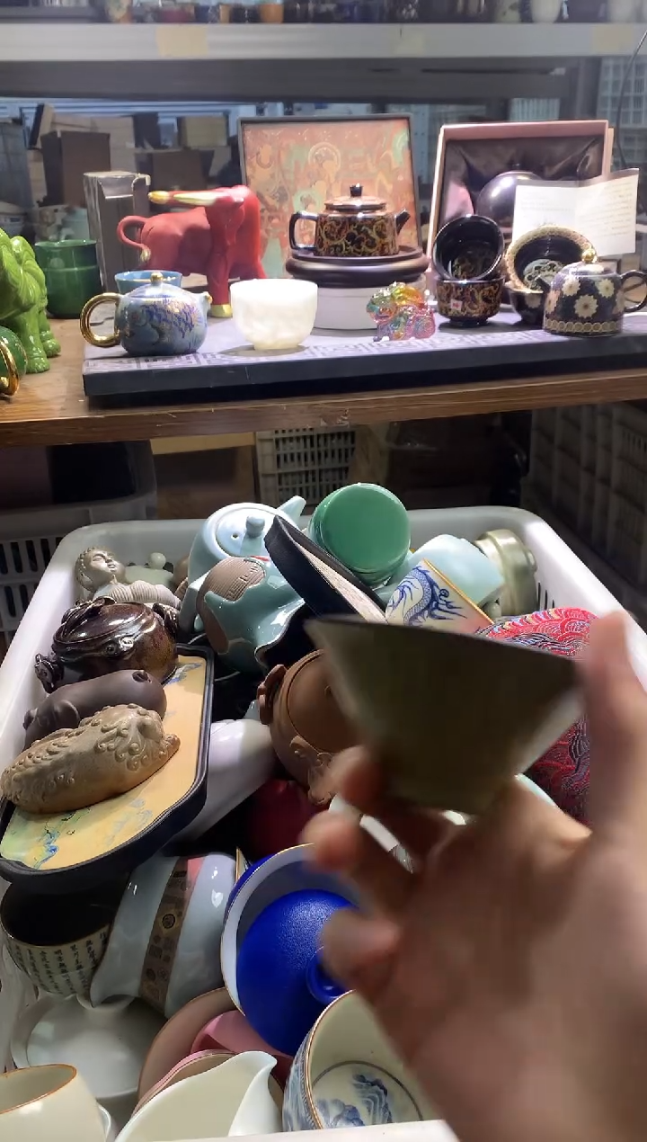 茶具茶壶、盖碗、主人杯、客杯（轻轻微瑕介意勿拍）
