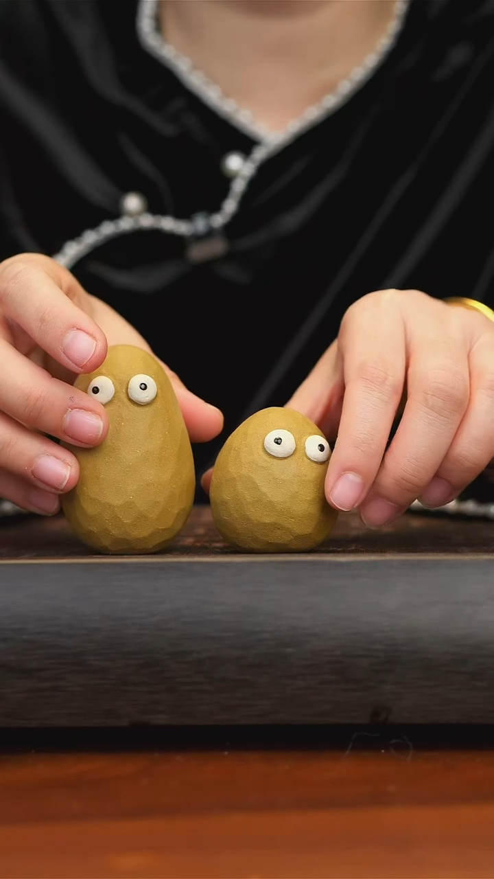 【闪购商品】紫砂茶壶黄段泥土豆一对