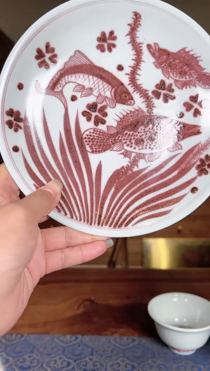 【闪购商品】立青山房釉里红满绘鱼藻壶承