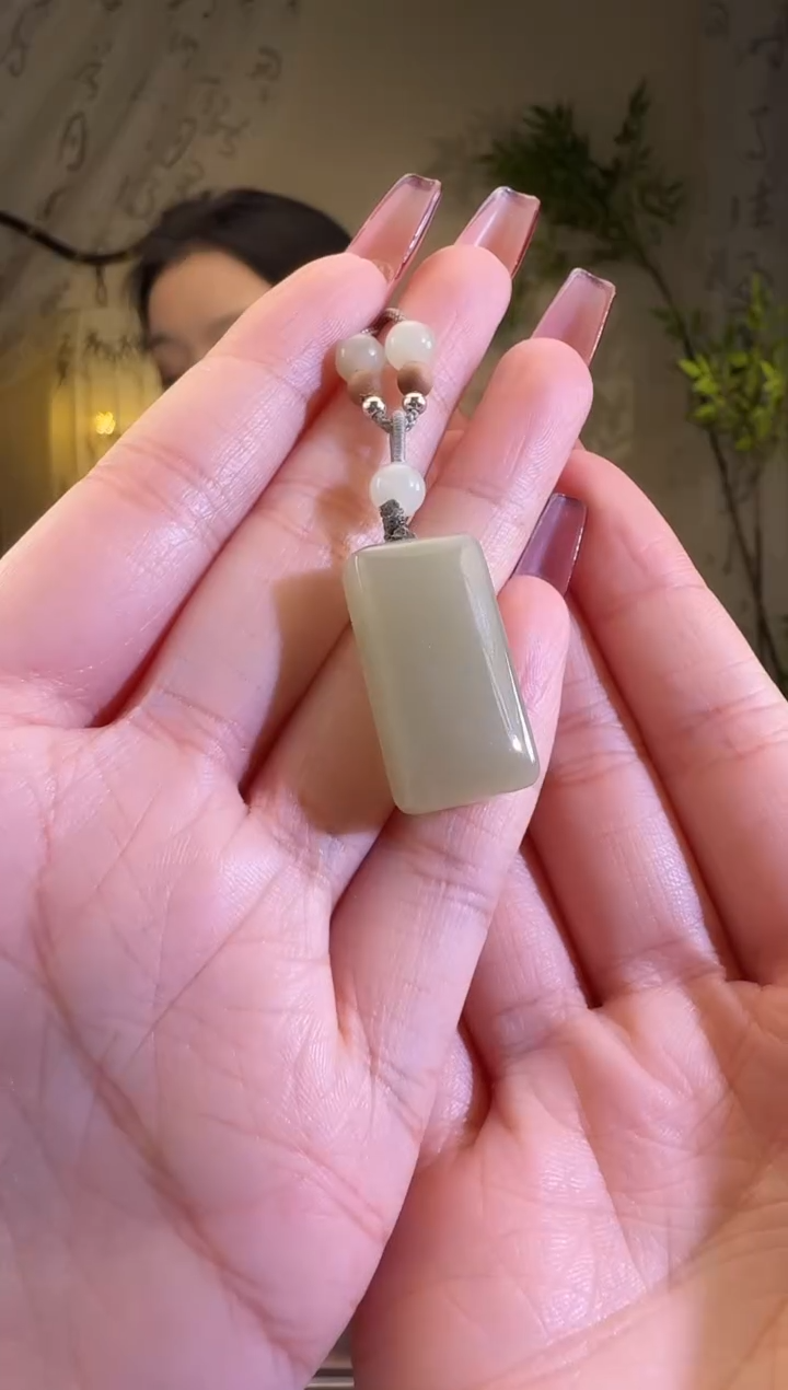 【闪购商品】和田玉颈饰未镶嵌无事牌 无