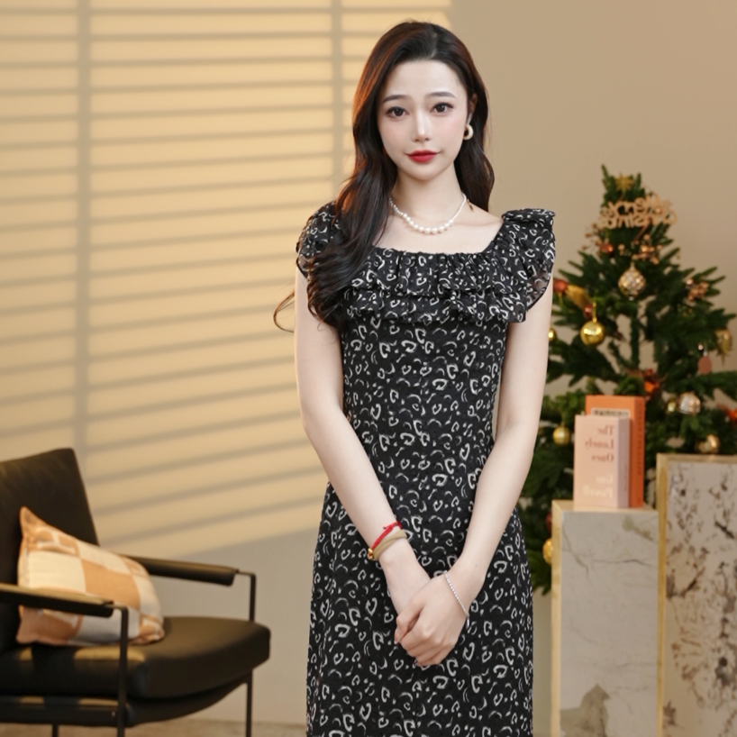 GIRDEAR/哥弟碎花A字裙显瘦收腰修身复古法式长款连衣裙150025