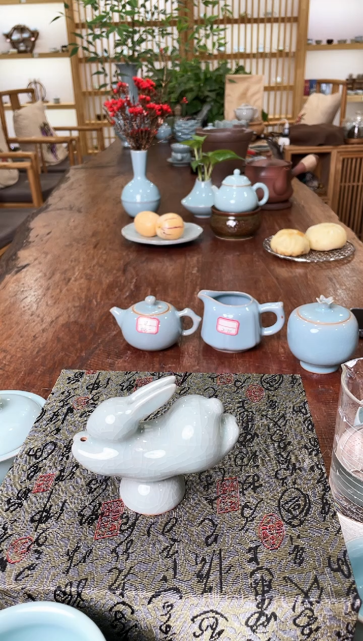 【闪购商品】其他#微瑕粉青釉无款兔兔