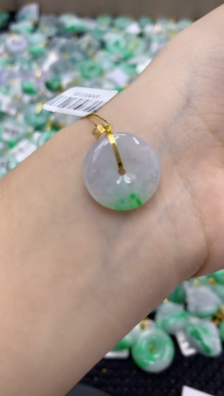 翡翠18K金镶嵌颈饰天然缅甸翡翠A货
