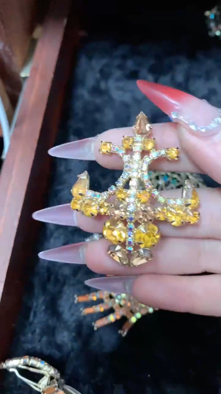 【闪购商品】瓷片楚楚中古珠宝甄选不退换