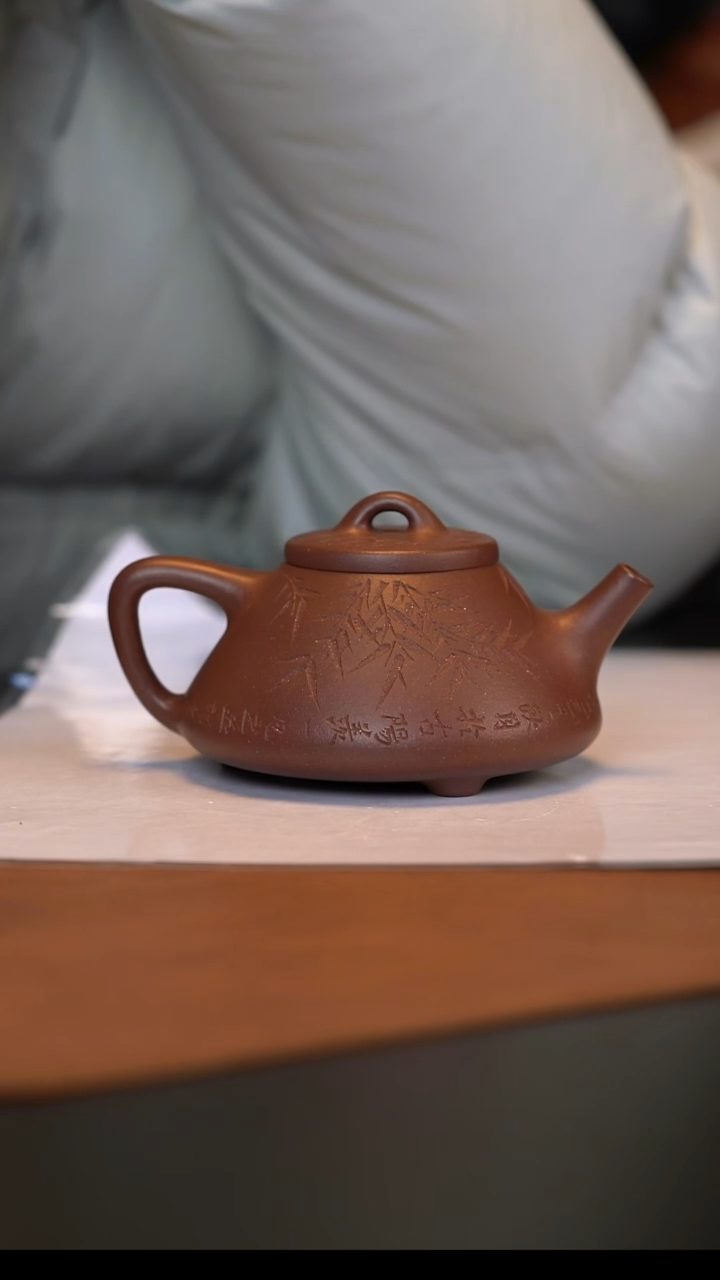 茶壶紫砂小**8宜兴原矿紫砂壶    底槽清   150cc