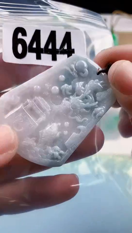 【闪购商品】翡翠挂件未镶嵌天然翡翠吊坠挂件