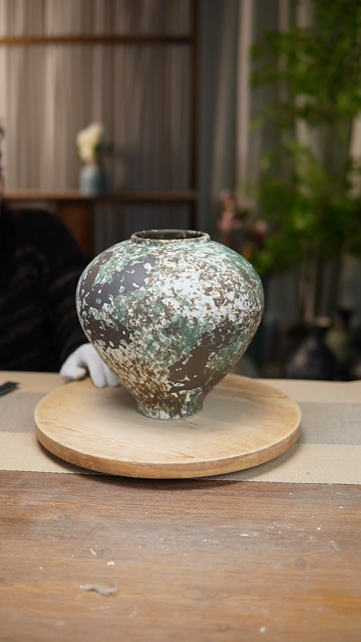 【闪购商品】陶瓷花器涂鸦绿月亮罐