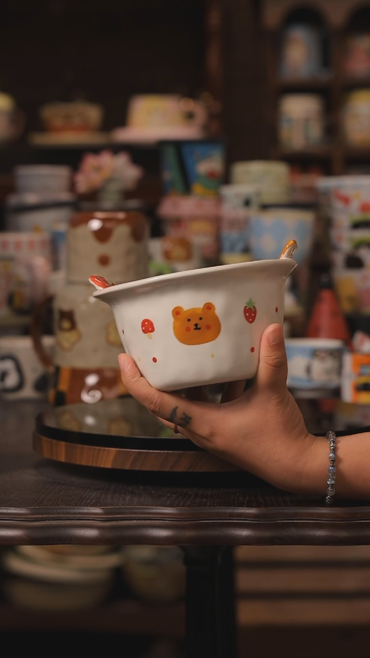 摆件景德镇釉下彩绘设计师款式陶瓷