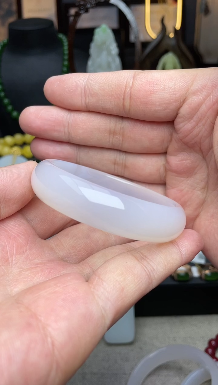 【闪购商品】玛瑙/玉髓手镯未镶嵌手镯58