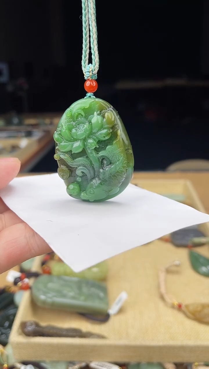 颈饰未镶嵌和田玉1