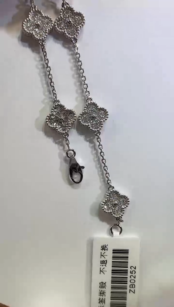 【闪购商品】手链18K金镶嵌钻石小六花手链