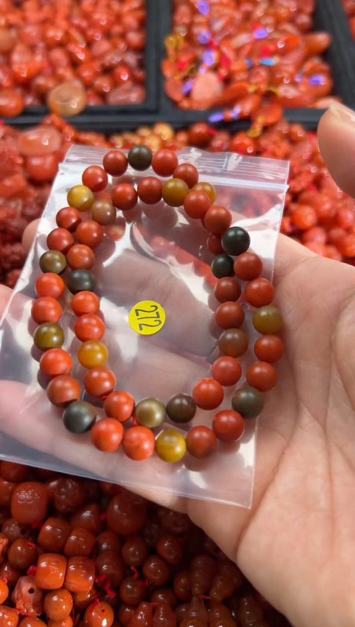 【闪购商品】南红玛瑙颈饰未镶嵌1