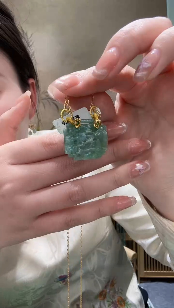 【闪购商品】翡翠颈饰未镶嵌吊坠