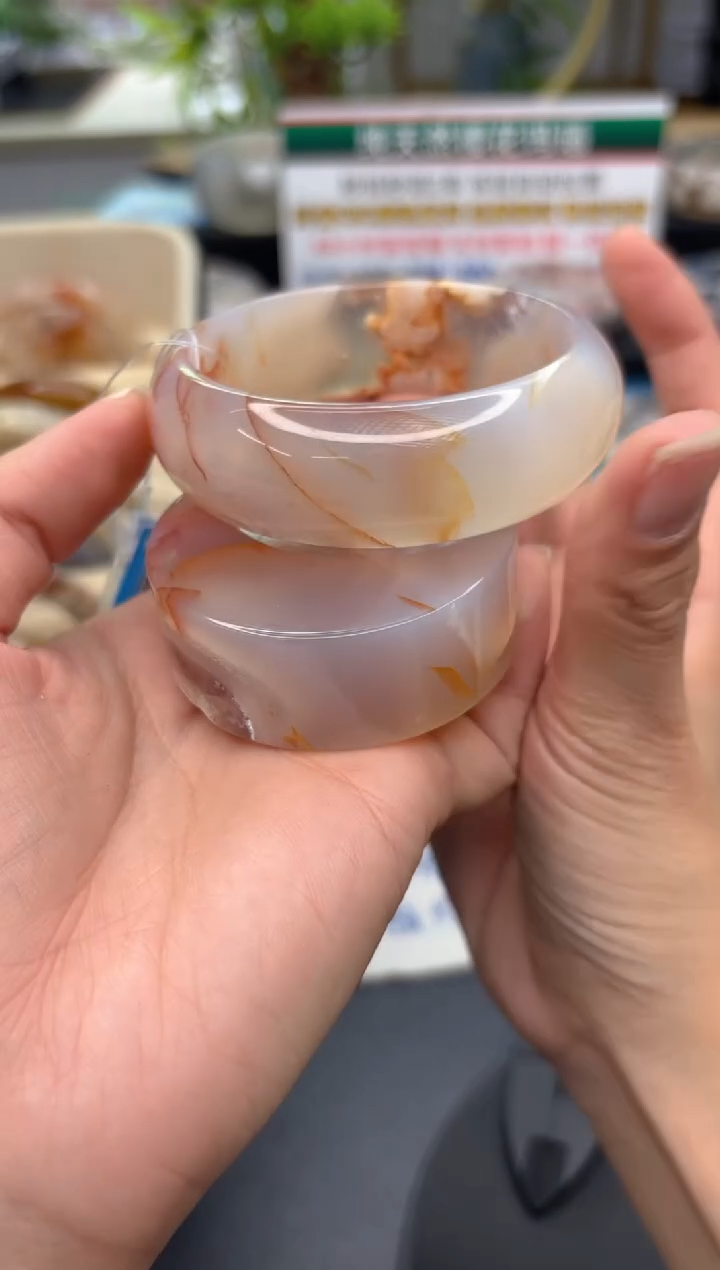 【闪购商品】石英质玉手镯未镶嵌C569(56圈赠送镯心)