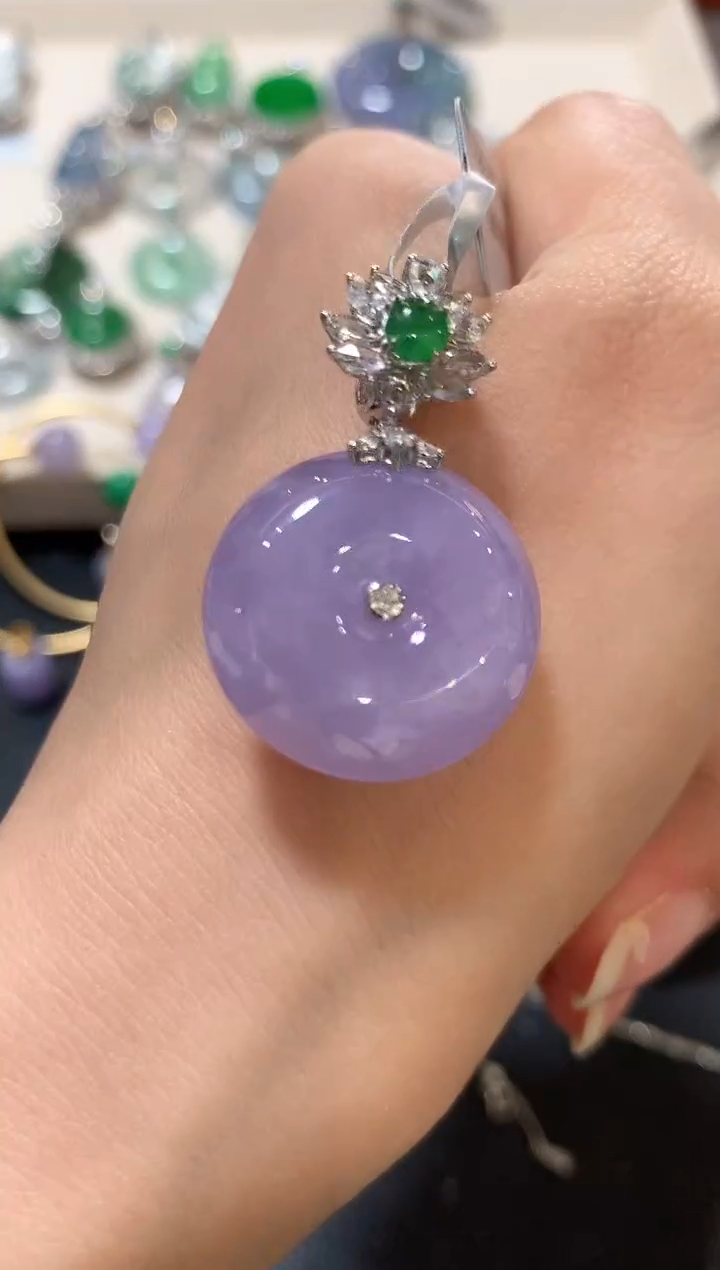 吊坠(不含链)18K金镶嵌翡翠z167紫色有色差