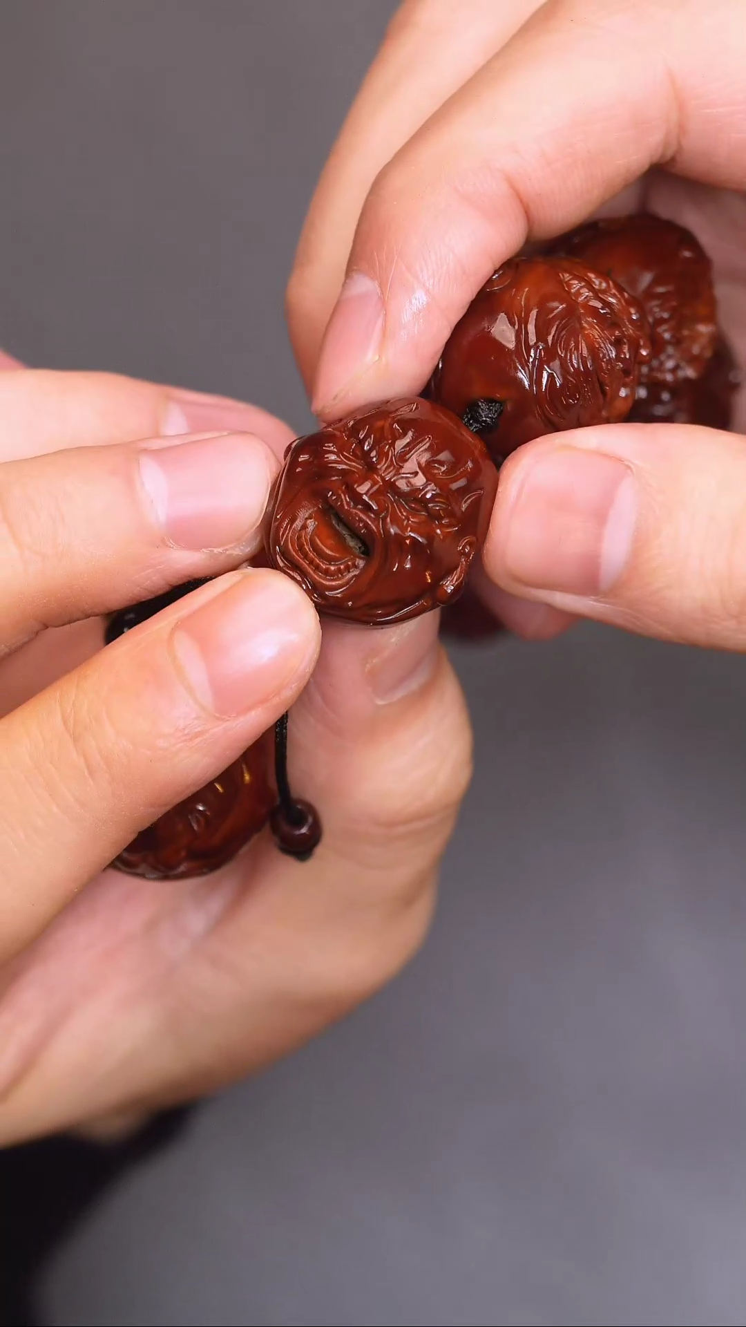 【闪购商品】橄榄核吊坠双面经典恶僧回血