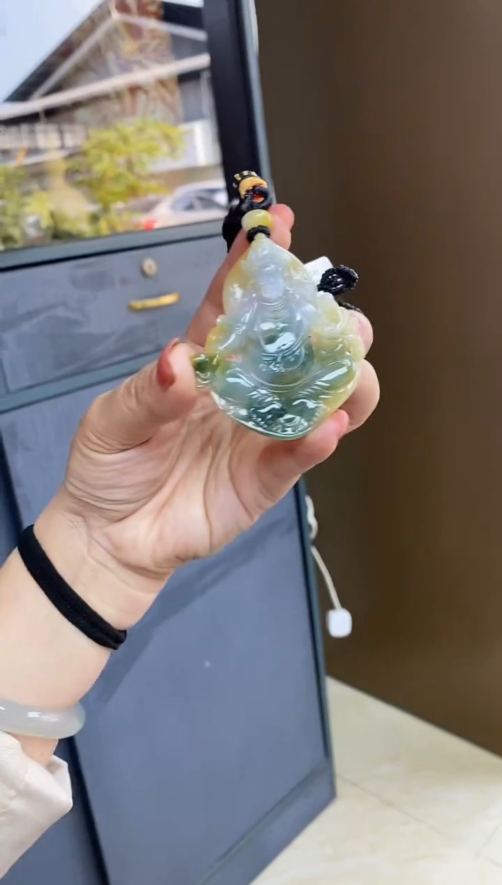 【闪购商品】翡翠吊坠(不含链)未镶嵌缅甸天然翡翠