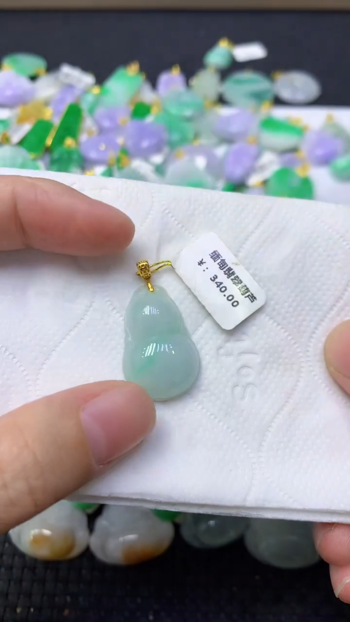 颈饰未镶嵌翡翠天然缅甸翡翠A货