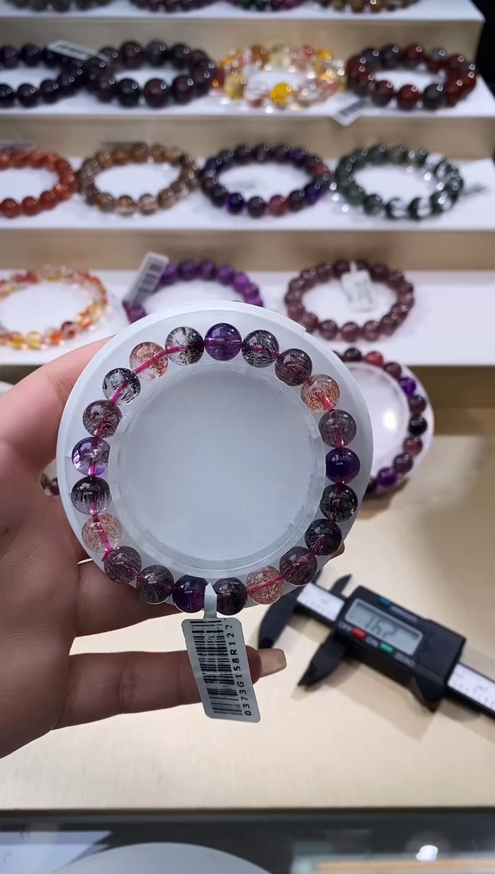 【闪购商品】水晶手链未镶嵌黑加仑超七9m+