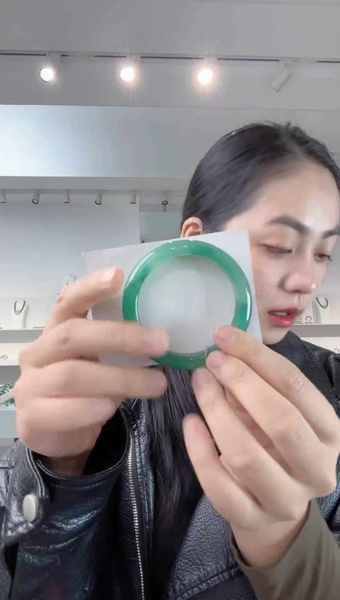 未镶嵌手镯石英质玉106