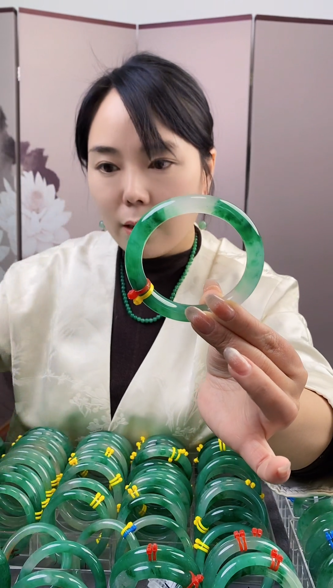 【闪购商品】石英质玉手镯未镶嵌35