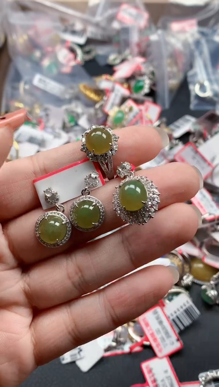 银S925镶嵌戒指翡翠天然A货缅甸翡翠